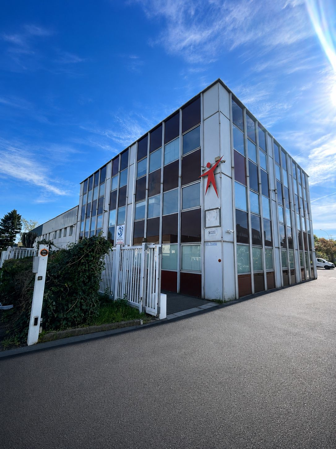 Bureau à louer à Fresnes, 10 m² – photo 1 sur 8